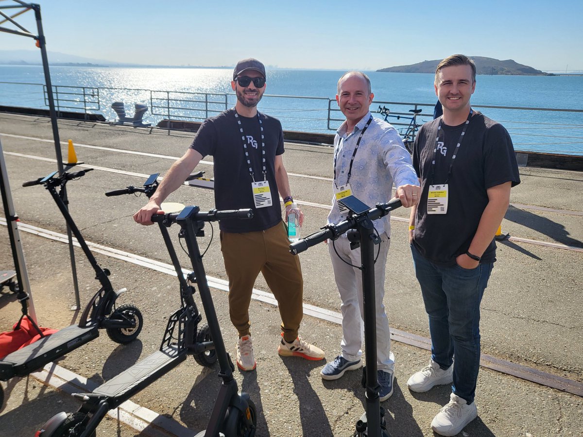vmax_usa's tweet photo. The @RiderGuideHQ crew is going hands-on with VMAX e-scooters here at @MicromobilityCo America 2023.
Look out for the upcoming reviews!
#MMAmerica #riderguide #VMAX #escooter https://t.co/Vk2V0JDjqg