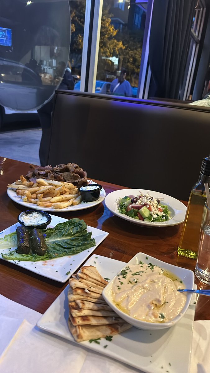 New restaurant address added to my list ✅ Any greek food lovers over there? 👉 #Greece #Foodie #MedTwitter #selfcare