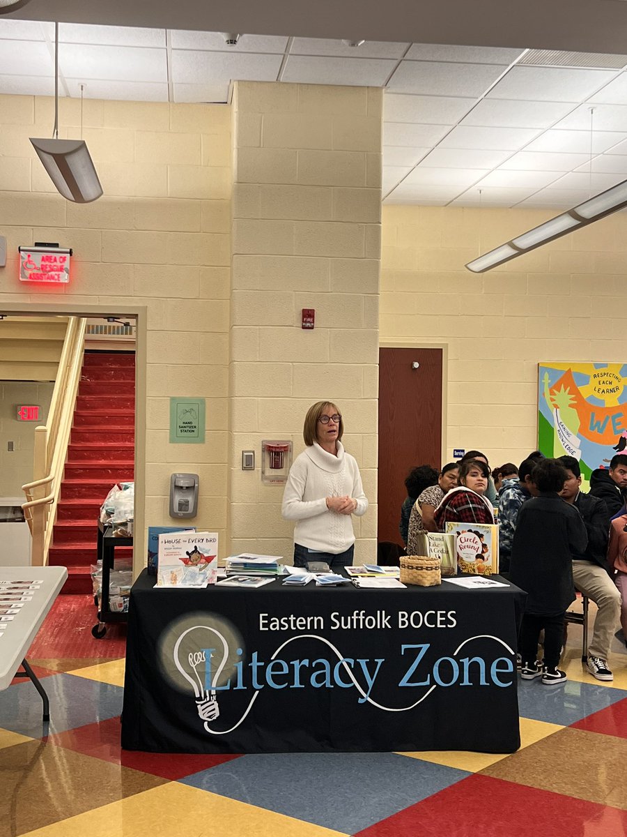EmilyDSanz's tweet photo. Thrilled by the success of our ENL Family Night at Roanoke Elementary School! Grateful for the support from our amazing families, dedicated ENL teachers, and community organizations. @LoriKoernerRCSD @PrincipalGalati #riverheadrising🌊 https://t.co/Uss4ZORu6R