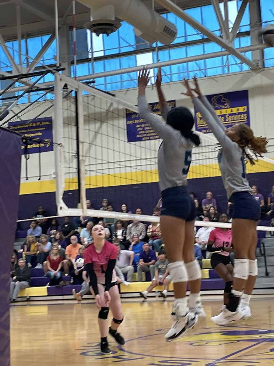 <a href="/airlinevolleyb1/">airlinevolleyball</a> wins 2nd set 25-22 versus <a href="/CE_BYRDVB/">CE BYRD Volleyball</a>