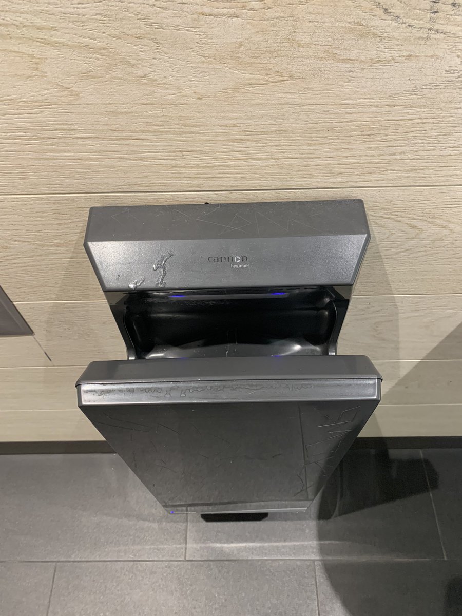 Tömmy Parteyy tweet media