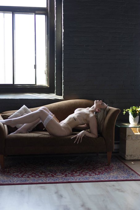 You kept me waiting, naughty boy! You are hereby sentenced to stay in between my legs until I release