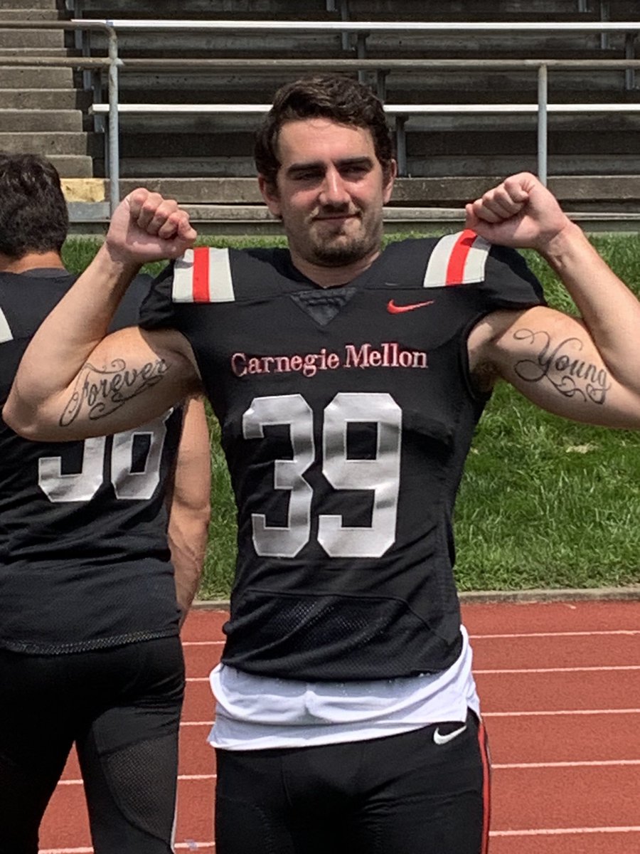 Logan Young
Carnegie Mellon University, Outside Linebacker 2020-2024