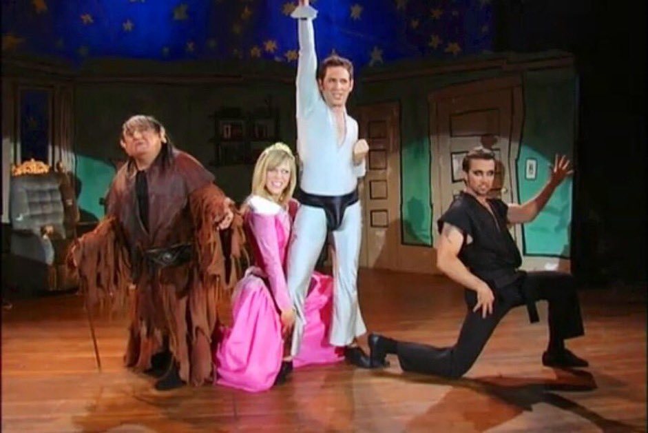 AnEroticLife's tweet image. Don’t say stage freeze, just do it.