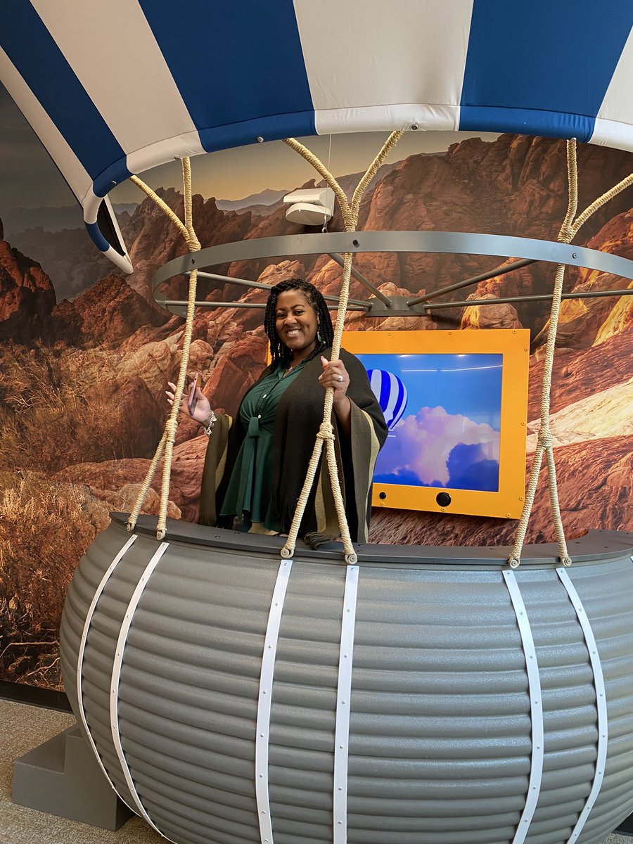 HumbleISD_NBE's tweet photo. HumbleISD principals enjoying our leaning spaces at NBE! We love our school!#NothingButExcellence @Christy_Erb https://t.co/qZt6RndVLc
