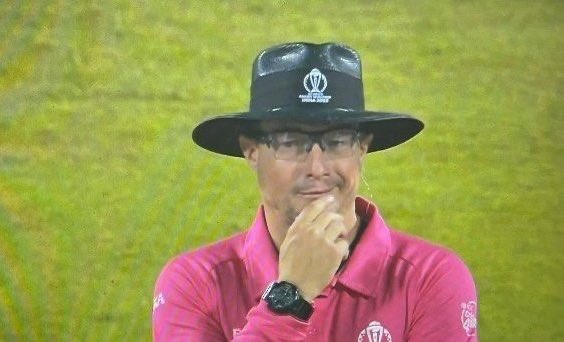 Abhiemanyu's tweet photo. This should be added to the #MemeMuseum 

@9GAG for your consideration please 

#INDvBAN #ICCCricketWorldCup https://t.co/vriHJDQvps