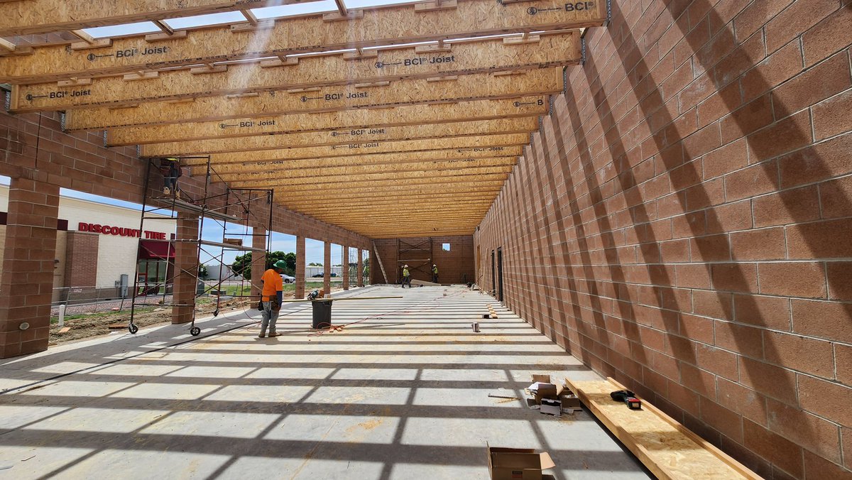 LIME_CR's tweet image. #limepaintingofcastlerock #limepaintingofcoloradosprings #getlimed #commercialpainting #sherwinwilliams #professionalpainter