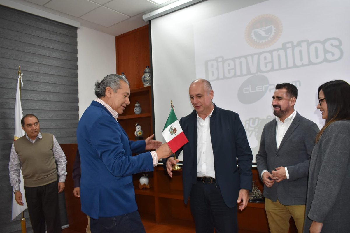 #Laboral Directivos 🌏 de la importante empresa de la rama automotriz, de capital internacional <a href="/clerprem/">Clerprem</a> 🌎 encabezados por Davide Baratti CFO 🇮🇹, Gerente #GabrielZamora y despacho jurídico @rtydc_oficial; Visitan <a href="/CTMPuebla/">CTM_FTPuebla</a>  #Audi #TrenMaya