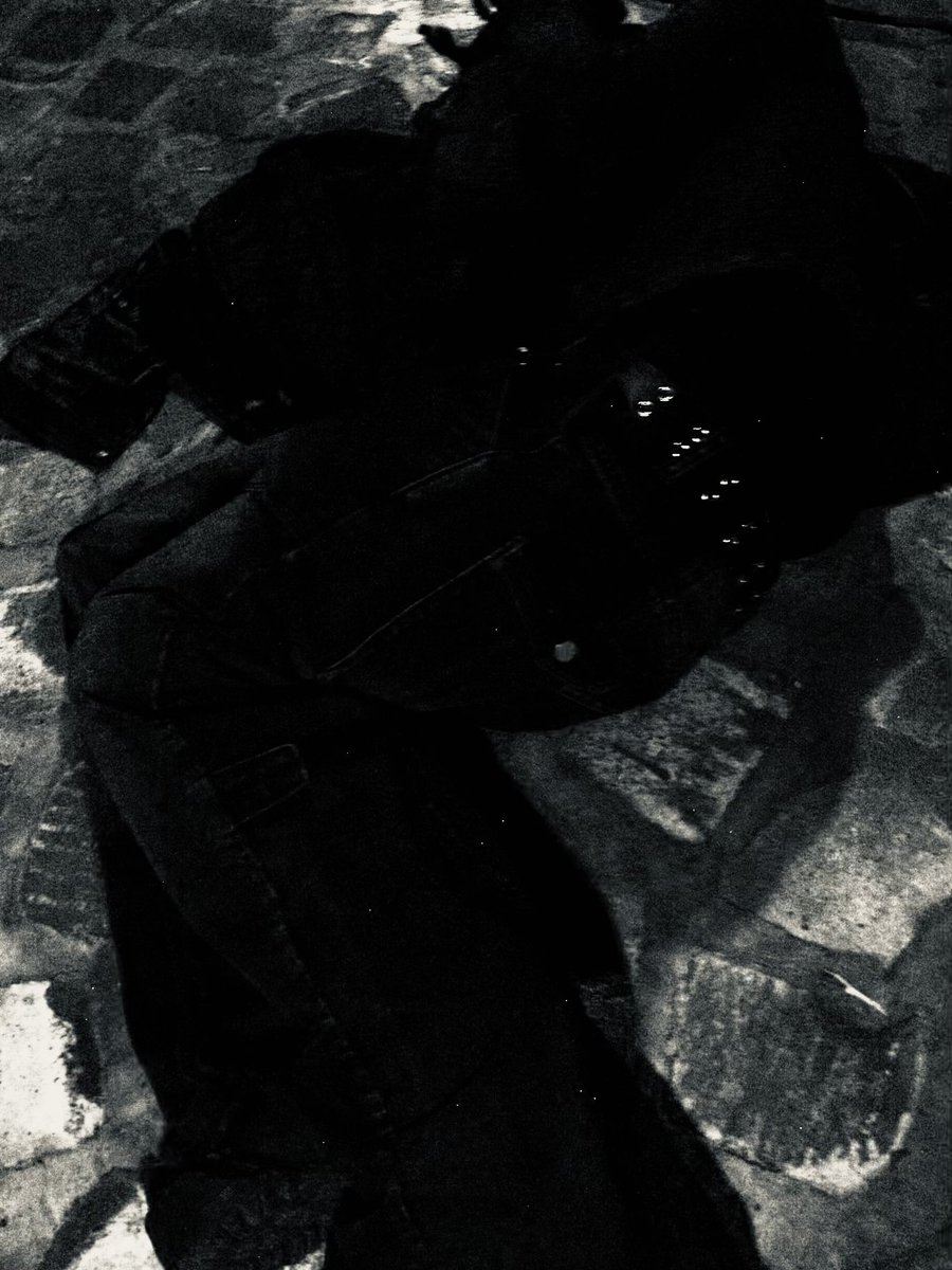 DamagedWallflow's tweet photo. ‘DECAY’ DENIM 
Releasing Oct 21 @ 12pm pst https://t.co/JVy8deiNBz