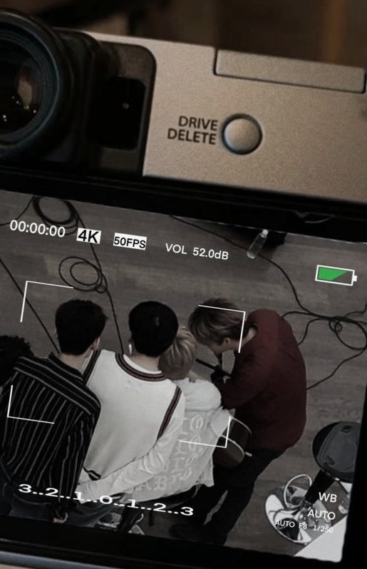 ECH0STC's tweet photo. [ #ECHOSTC_BEHIND ]

Hey, como estão?
Voltando com tudo para os projetos do 2° semestre de 2023! Nossa energia tá a mil e começamos com chave de ouro: um live show incrível ontem para manter a sintonia e garantir que nada saia do tom! 🚀🎶

#Update #ECHOSTC
#BringingItAll
#Ryan👾 https://t.co/vcT3Ckg81J