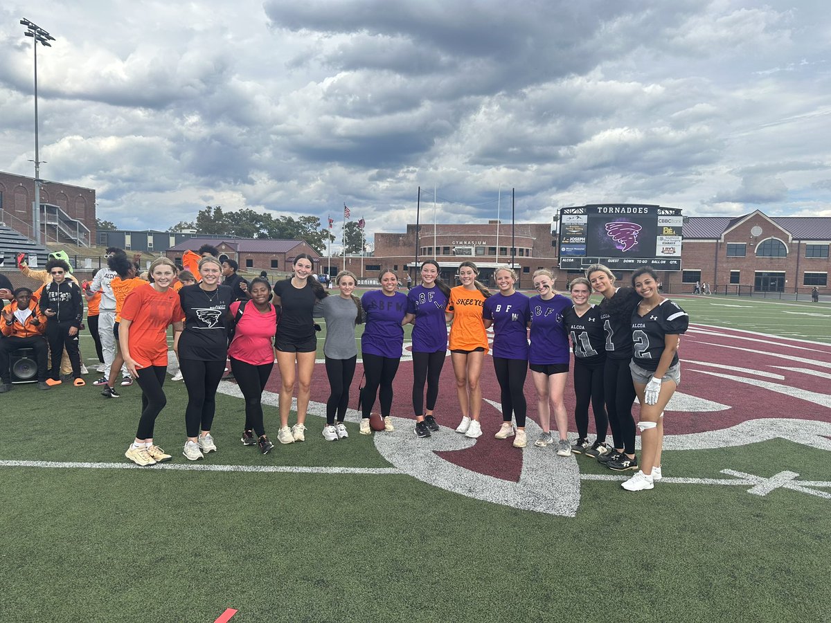 Lady T’s 🥎showing out at Powder Puff today!!