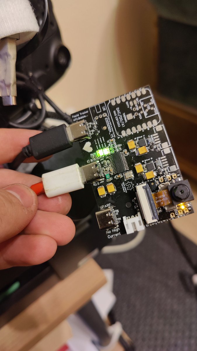 Mutecyberwolf's tweet image. Works perfectly fine with one cam + Facial Tracker so far. When i get additional XIAO Boards i will continue testing and finish the PCB. Then i can test it with IR Ring Gen 4 and the new Coding Resistors.
#Eyetracking
#OpenSource
#vrchat #ValveIndex