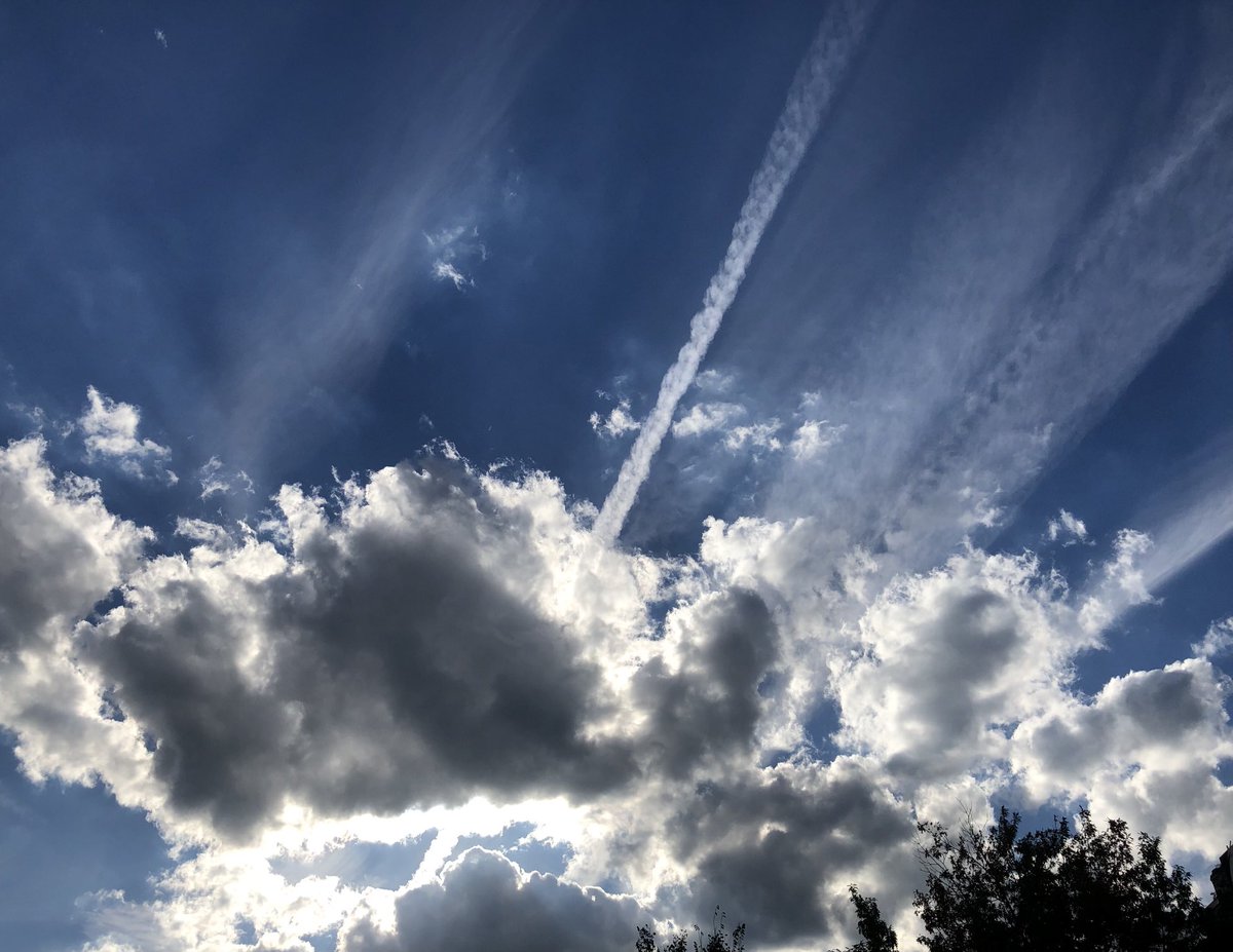 JodyBeckDC's tweet photo. Dramatic sky today https://t.co/xJVsURTYb2