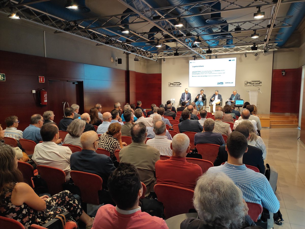 Hem participat a la 1ª de les 2 Jornades de Mobilitat que conjuntament organitzen <a href="/Enginyeria/">Enginyers Industrials de Catalunya</a>
<a href="/caminscat/">Enginyeria de Camins de Catalunya</a> 

Taula Rodona: Mobilitat Activa 👣 🦵 👟 👡 🩼 ♿  🚲 moderada per <a href="/bicicletaAMB/">Bicicleta AMB</a> i amb <a href="/trsmobilitat/">Terrassa Mobilitat</a> i <a href="/AparcamentsBSM/">AparcamentsBSM</a>