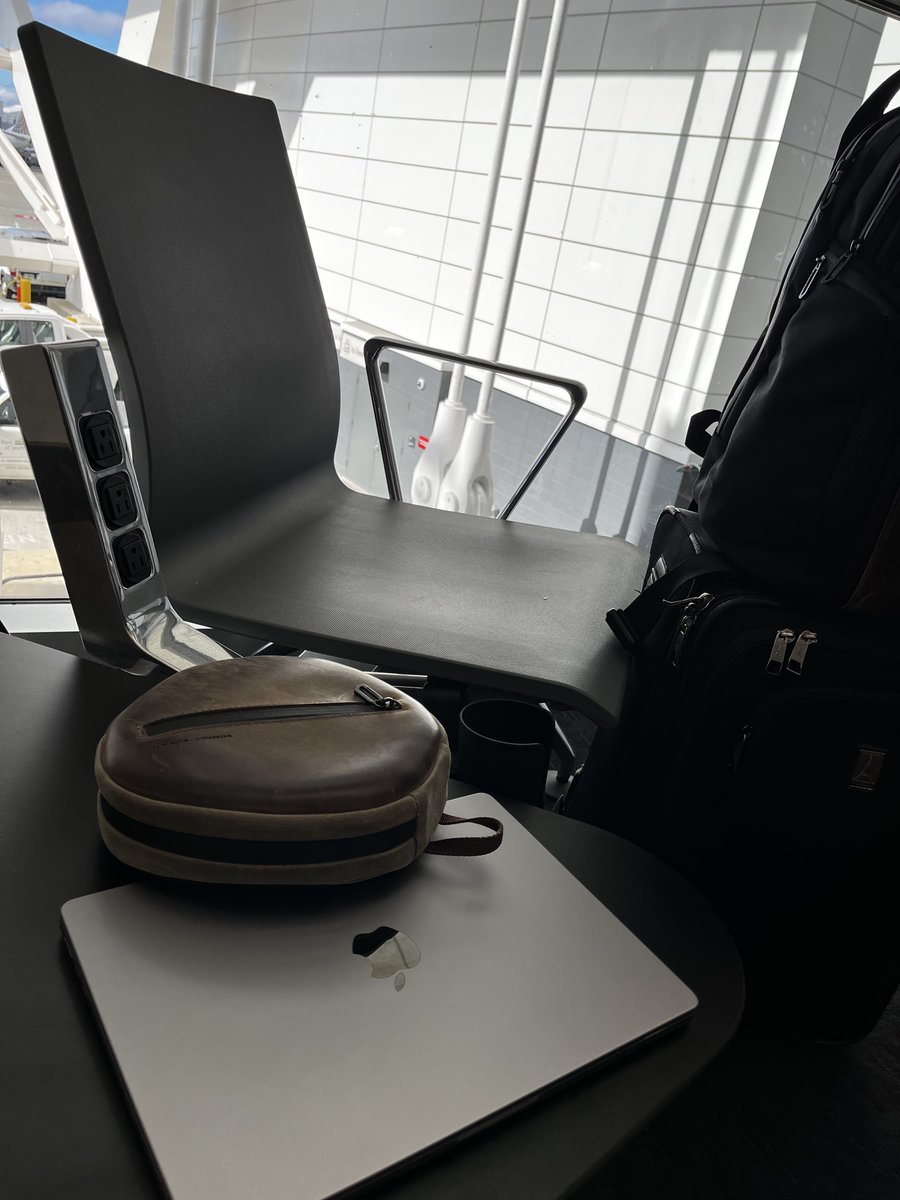 jetfueleddevs's tweet image. Flying standby can lead to unexpected “airport appreciation” time. How productive can one be with 3 hours in an airport? We shall see. 

#SoftwareDeveloper #JetFueledDevs #TravelAndTech #CodingInTheTerminal #SoftwareEngineering
#AirlineLife #MobileDevLife