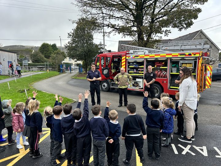 Bugle School & Nursery (@bugleschool) on Twitter photo Surprise visitors for Reception and Nursery today as we learn about people who help us.
Thank you to <a href="/StAustellCFRS/">St Austell Community Fire Station</a> Surprise visitors for Reception and Nursery today as we learn about people who help us.
Thank you to <a href="/StAustellCFRS/">St Austell Community Fire Station</a>