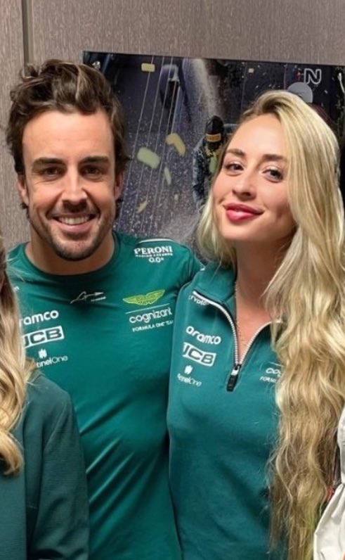 “Por favor que acabe ya el directo que tengo que follar”