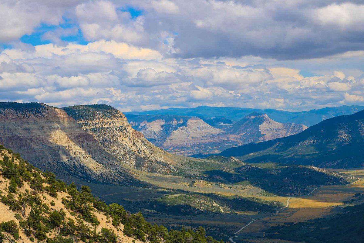 HallandHall's tweet photo. This 10,282± deeded acre ranch is comprised of a contiguous block of unimproved land encompassing nearly the entirety of Kimball Mountain. Voluminous views, healthy wildlife populations, and conveniently located between Rifle and Grand Junction
https://t.co/P38jS0Z9BI https://t.co/fuxLH4YTqT