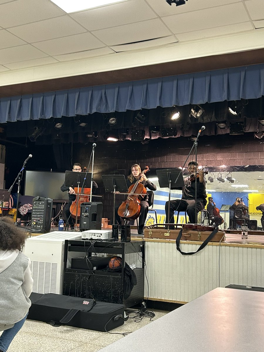 Another fantastic day spent at both @ArbutusMS and @LansdowneMS! The LHS performing arts team had a blast showing off our programs to the middle school students. Thanks for having us! @WarfelRyan @koneisha_