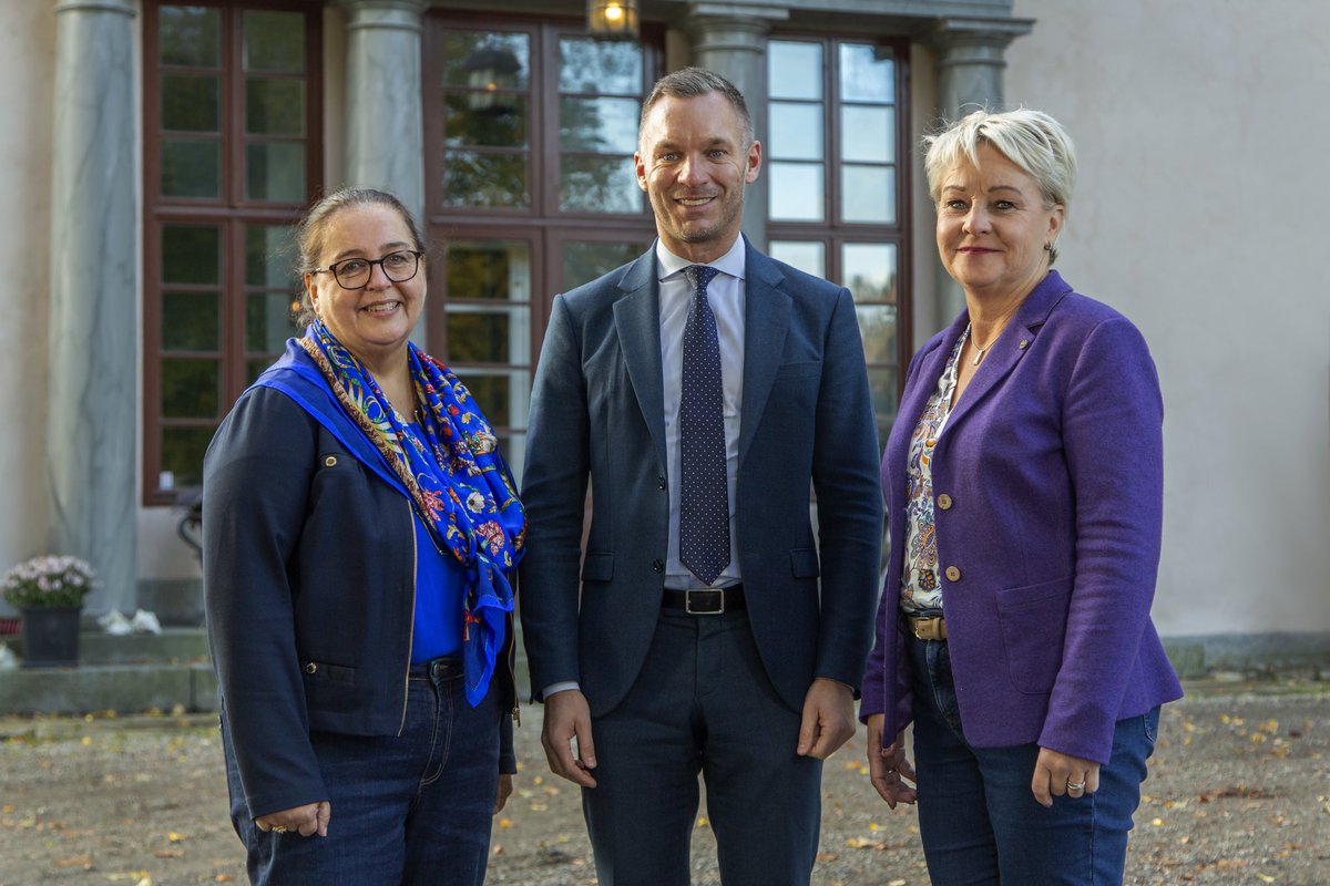 Hillevi Engström tweet media