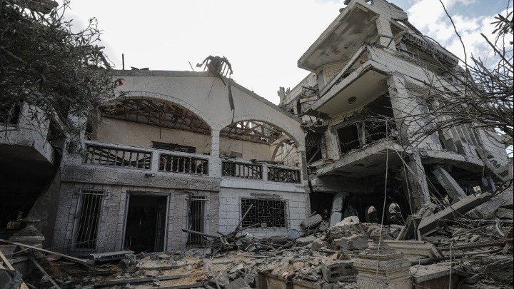 amna_news's tweet photo. Βομβαρδίστηκε η εκκλησία του Αγίου Πορφυρίου στην #Γάζα - Δυο νεκροί

#Israel #Gaza #Palestine 

https://t.co/qMdVZXm0HN https://t.co/7OKeVAmRJG