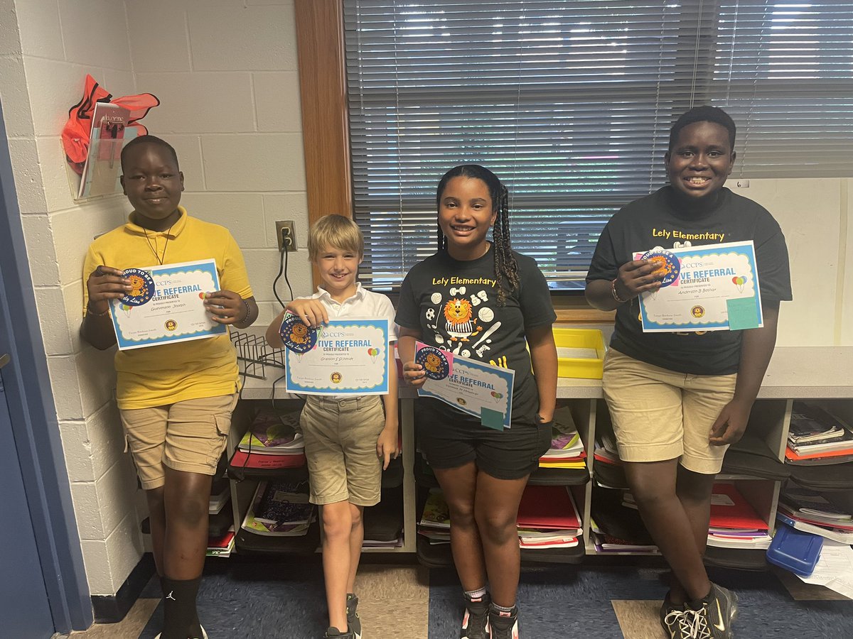 Positive referrals for these <a href="/LelyLionsRoar/">Lely Elementary</a> 🤩