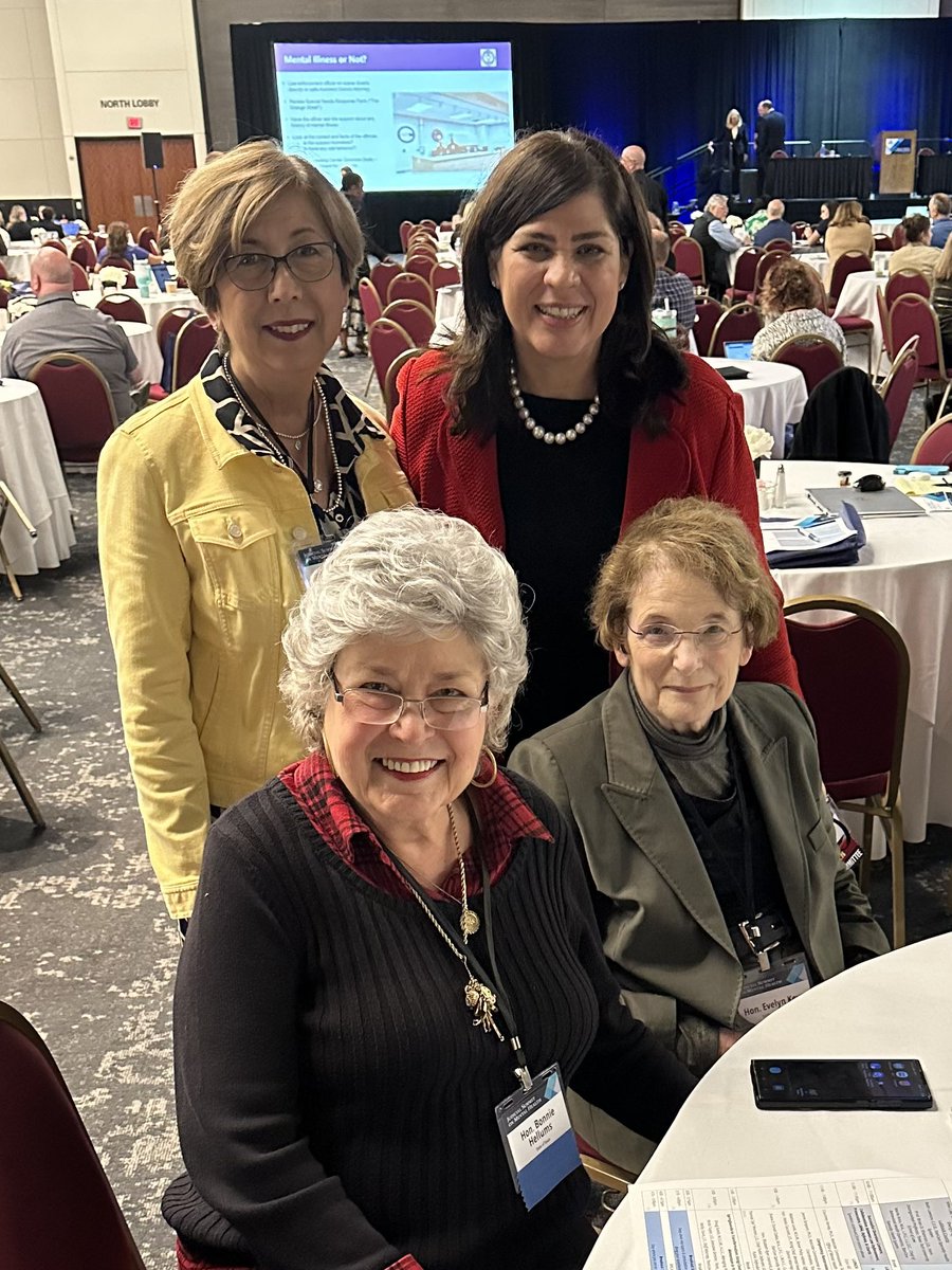 Rebeca Huddle tweet media