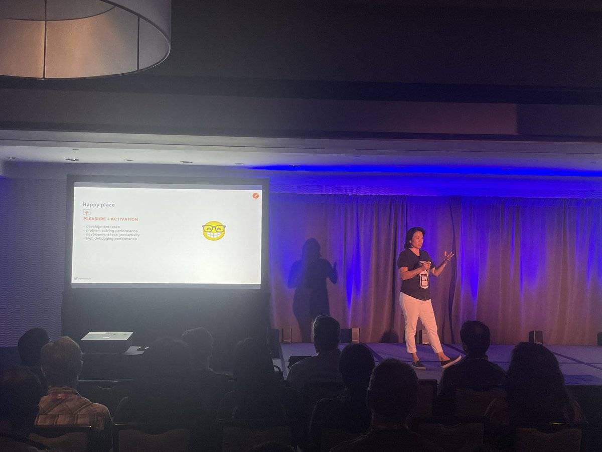 devopsworldconf's tweet image. How can #PlatformEngineering spark joy? 

Joyce Lin explains in her talk on developer happiness at #DevOpsWorld!