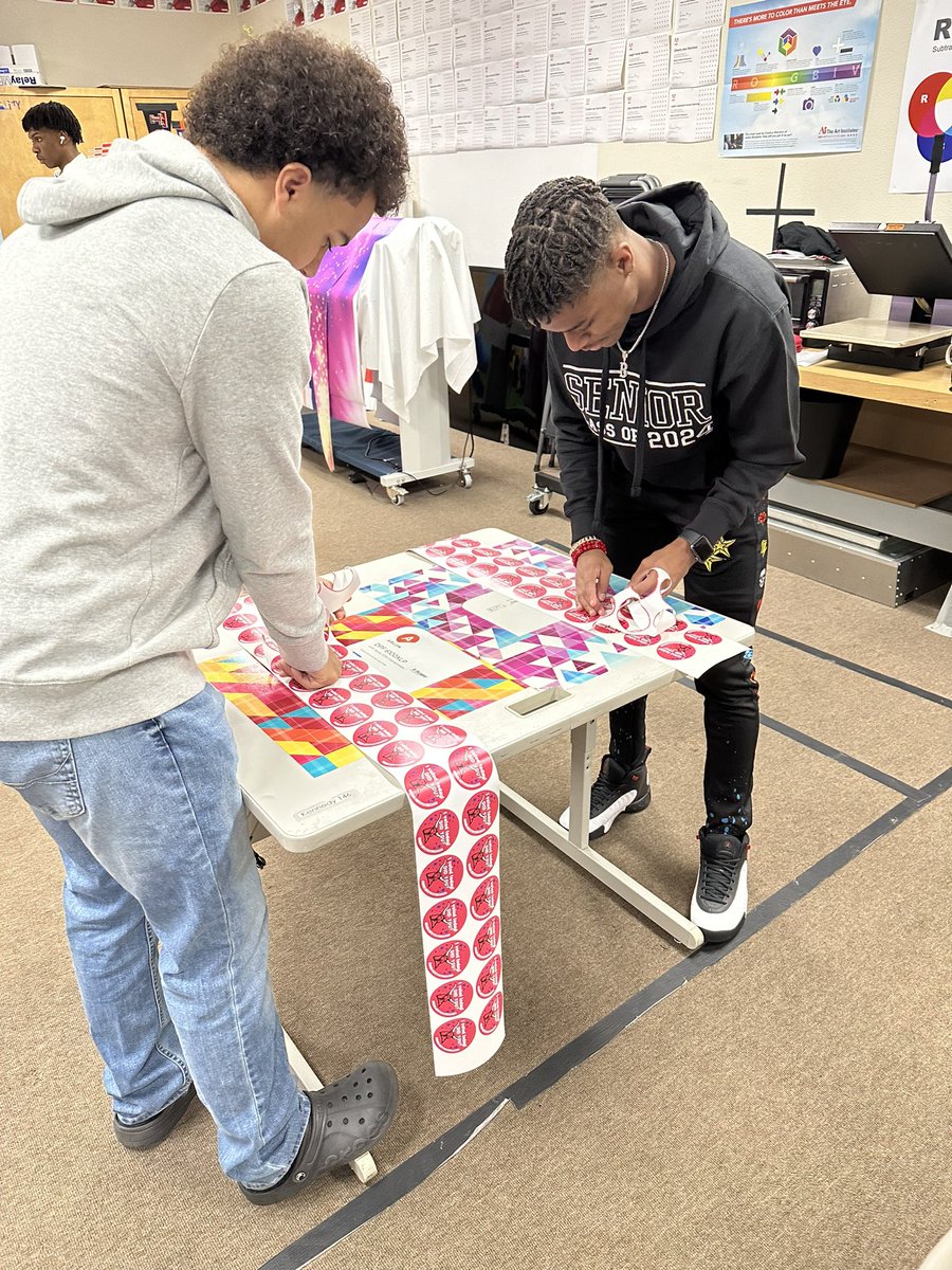 CHHS Graphic Design (@chhs_graphics) on Twitter photo Knocked out an order of 4,000 stickers for admin on our Roland SG540! <a href="/Cedar_Hill_HS/">Cedar Hill High School</a> <a href="/cedarhillisd/">Cedar Hill ISD</a> <a href="/RolandDGA/">Roland DGA</a> Knocked out an order of 4,000 stickers for admin on our Roland SG540! <a href="/Cedar_Hill_HS/">Cedar Hill High School</a> <a href="/cedarhillisd/">Cedar Hill ISD</a> <a href="/RolandDGA/">Roland DGA</a>