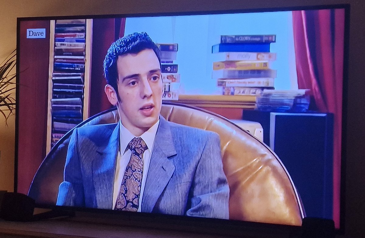 JonathanMarkUK's tweet image. @RalfLittle
Watching an old episode of #TwoPintsOfLarger on @davetv
"Crusty Curtains"