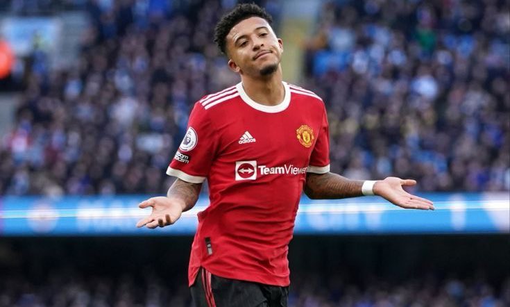 UnitedCover_'s tweet photo. 🚨| According to @FabrizioRomano, Jadon Sancho is expected to leave Manchester United in the January transfer window.

Sancho’s time at United could be up.. #MUFC https://t.co/LGYErplB8z