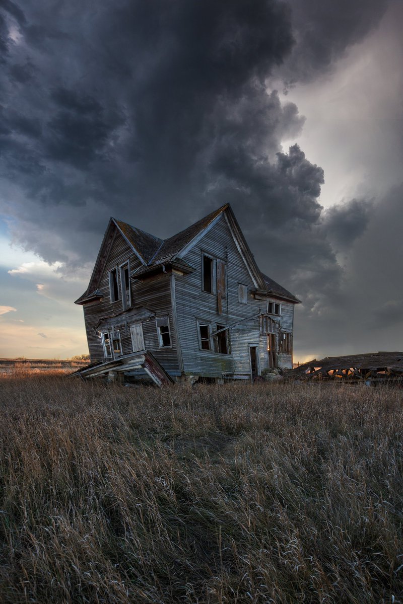 'Right where it belongs' © Aaron Groen HomeGroenPhotography.com #SouthDakota #abandoned #canon #thunderstorm #severeweather #supercell #downloads #printable @B_Ubiquitous @abandonedspaces
