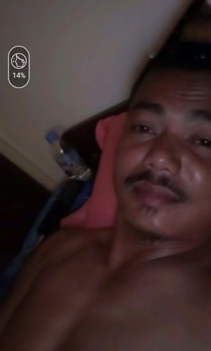 AhDa_009's tweet photo. ចាស់ទិចមែនតែចូលចិត្តចុយក្មេងៗណាស់ដឹងតែស្រួល មាន Video https://t.co/9ee4idl1rL