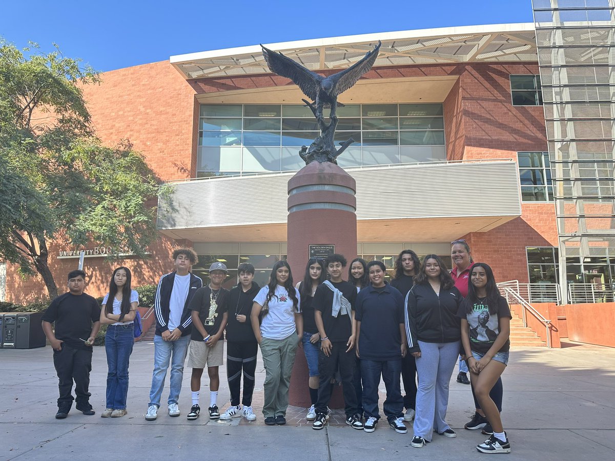 WalnutGroveInt's tweet photo. Our 7th and 8th grade AVID classes toured the campus of Cal State University Los Angeles today. Go Golden Eagles!π #walnutgrove #wgis #wcusd #csula #wgispride #gohawks #hawkspirit #goldeneagles @WalnutGroveInt @WestCovinaUSD @CalStateLA @AVID4College https://t.co/opVLTP6doW