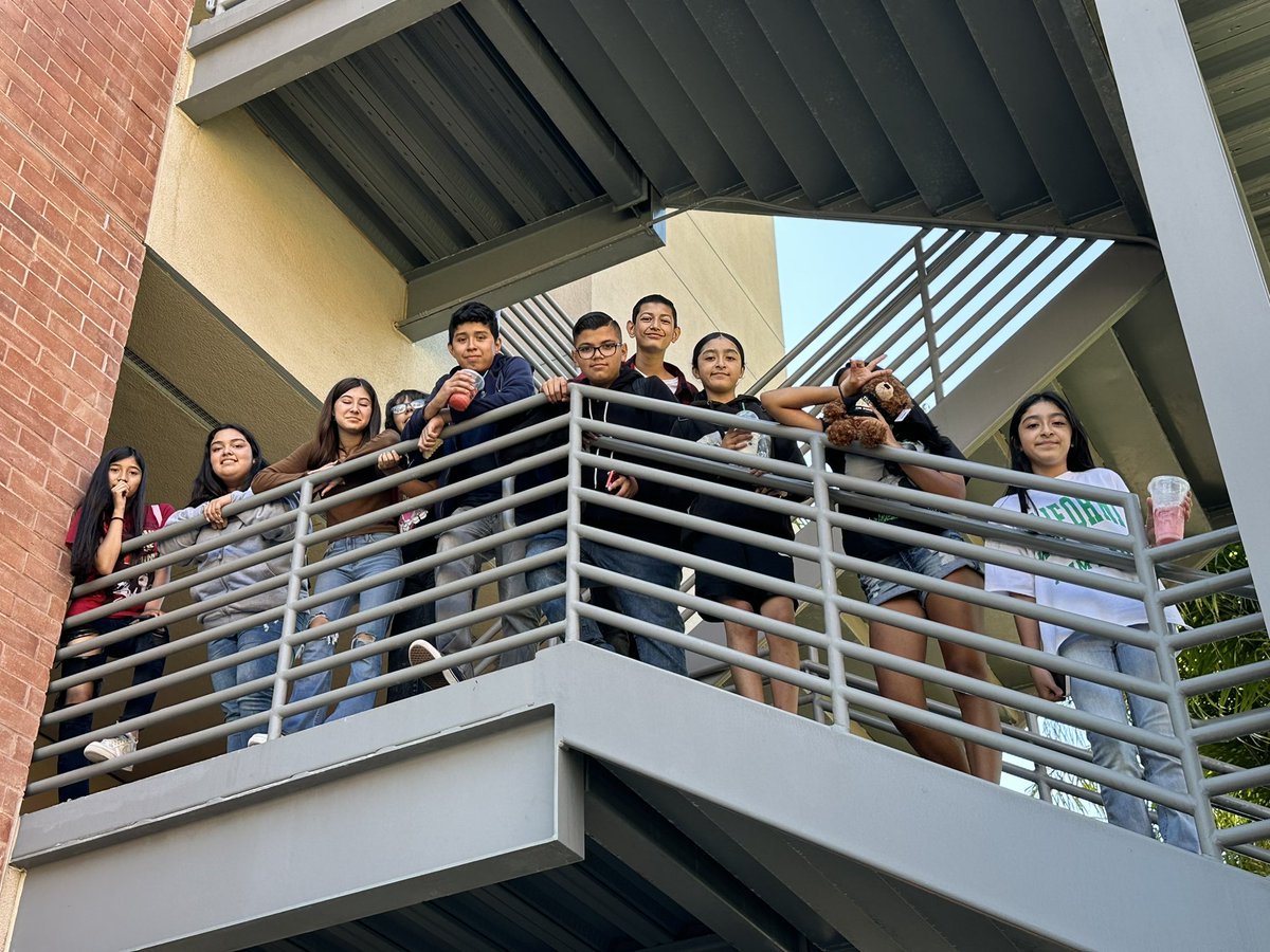 WalnutGroveInt's tweet photo. Our 7th and 8th grade AVID classes toured the campus of Cal State University Los Angeles today. Go Golden Eagles!π #walnutgrove #wgis #wcusd #csula #wgispride #gohawks #hawkspirit #goldeneagles @WalnutGroveInt @WestCovinaUSD @CalStateLA @AVID4College https://t.co/opVLTP6doW