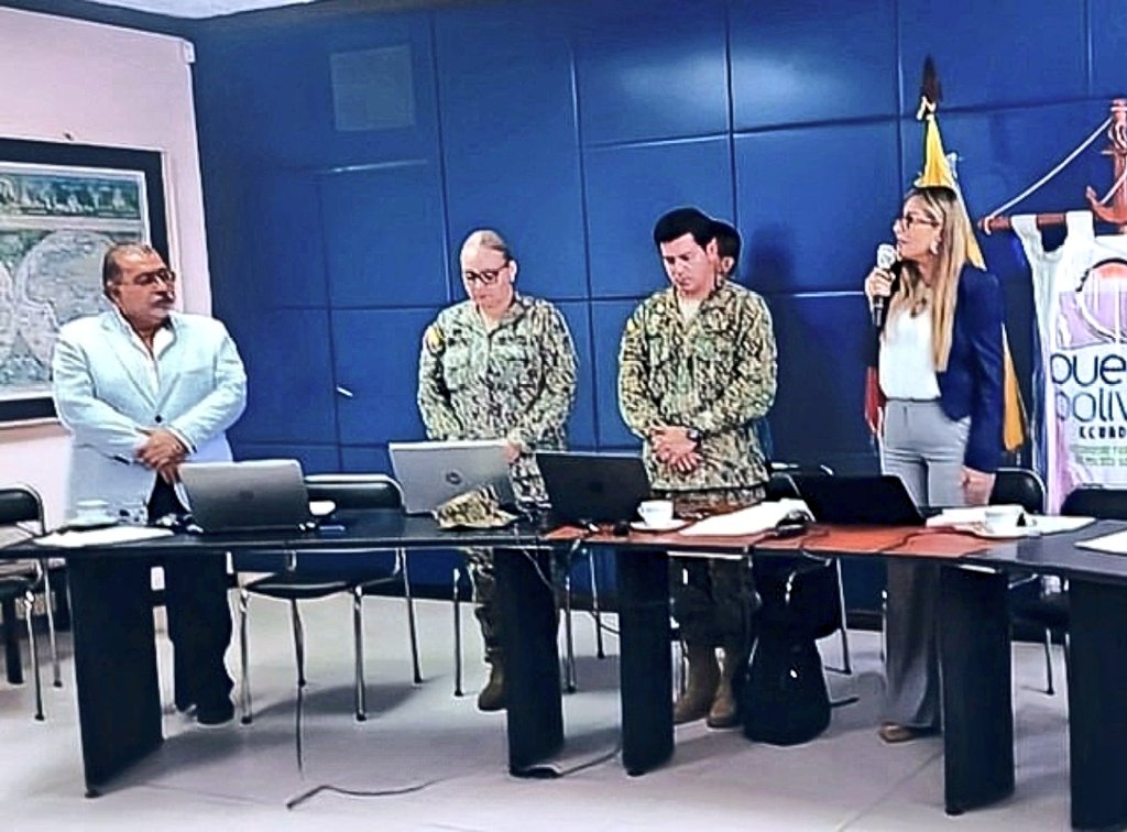 Puerto_APPB's tweet photo. Se realizó la 5ta sesión ordinaria del Directorio de #APPB, liderada por @ViviGonzalezCer, donde se efectuó la posesión de los nuevos vocales delegados de @ObrasPublicasEc y @Produccion_Ecu.
Estas incorporaciones refuerzan el órgano colegiado de la entidad y fortalece su misión. https://t.co/e75jH540s5