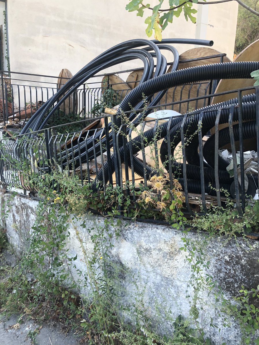 NanaTorTor's tweet photo. @loveholidays Not this one! #Sicilly #Taormina #Villabianca #ripoff #dangerous #130 steps to room? https://t.co/siHdX2zN2D