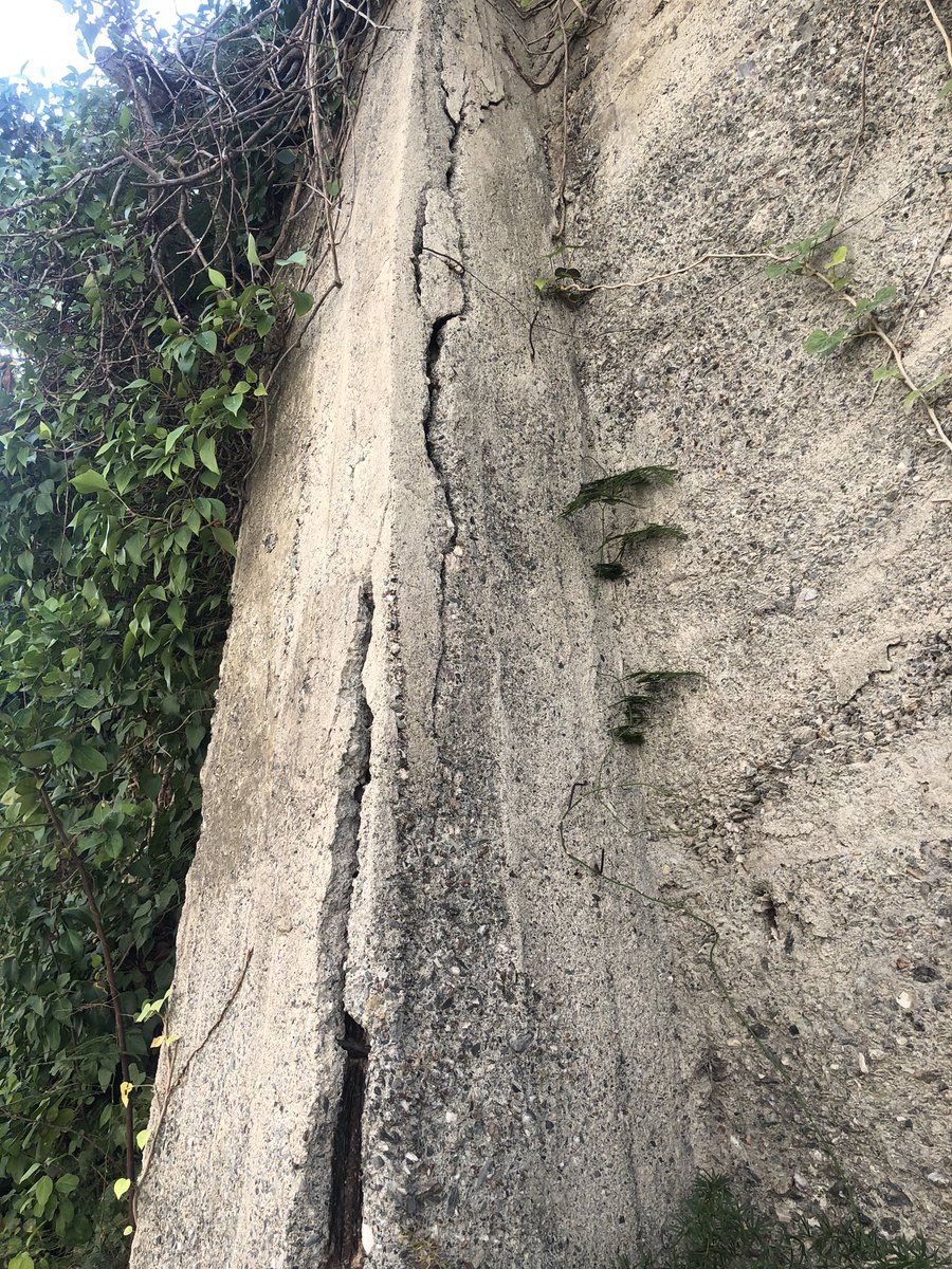 NanaTorTor's tweet photo. @loveholidays Not this one! #Sicilly #Taormina #Villabianca #ripoff #dangerous #130 steps to room? https://t.co/siHdX2zN2D