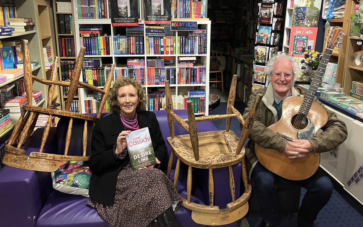 Little Acorns Bookstore tweet media