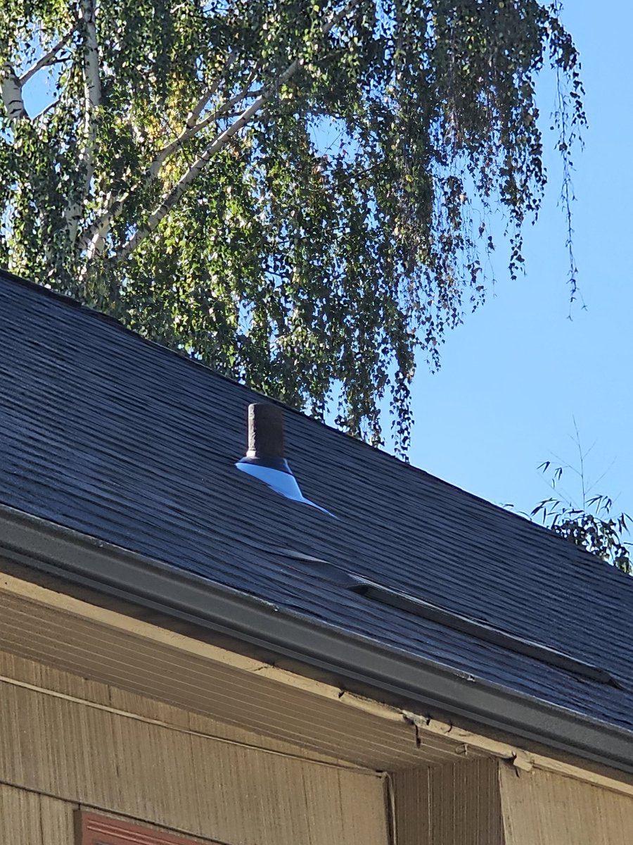 NwRoofTechInc's tweet photo. A Passion For Making Things Perfect. #nwrooftech #roofingjobs #perfect #passion #stemvents https://t.co/p00jQyhmp0