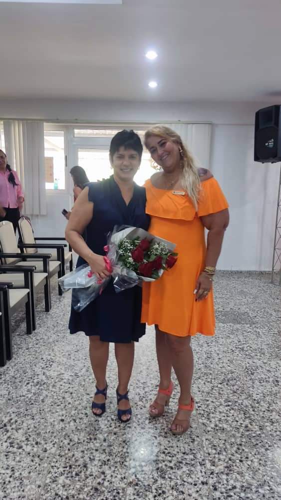 CCopextel's tweet photo. #CopextelSuma
➕Emotivo reconocimiento de #Seisa a #Copextel por sus 32 años➕
#Copextel32 @Yamilet97547720 https://t.co/Hy8qBGKzUT