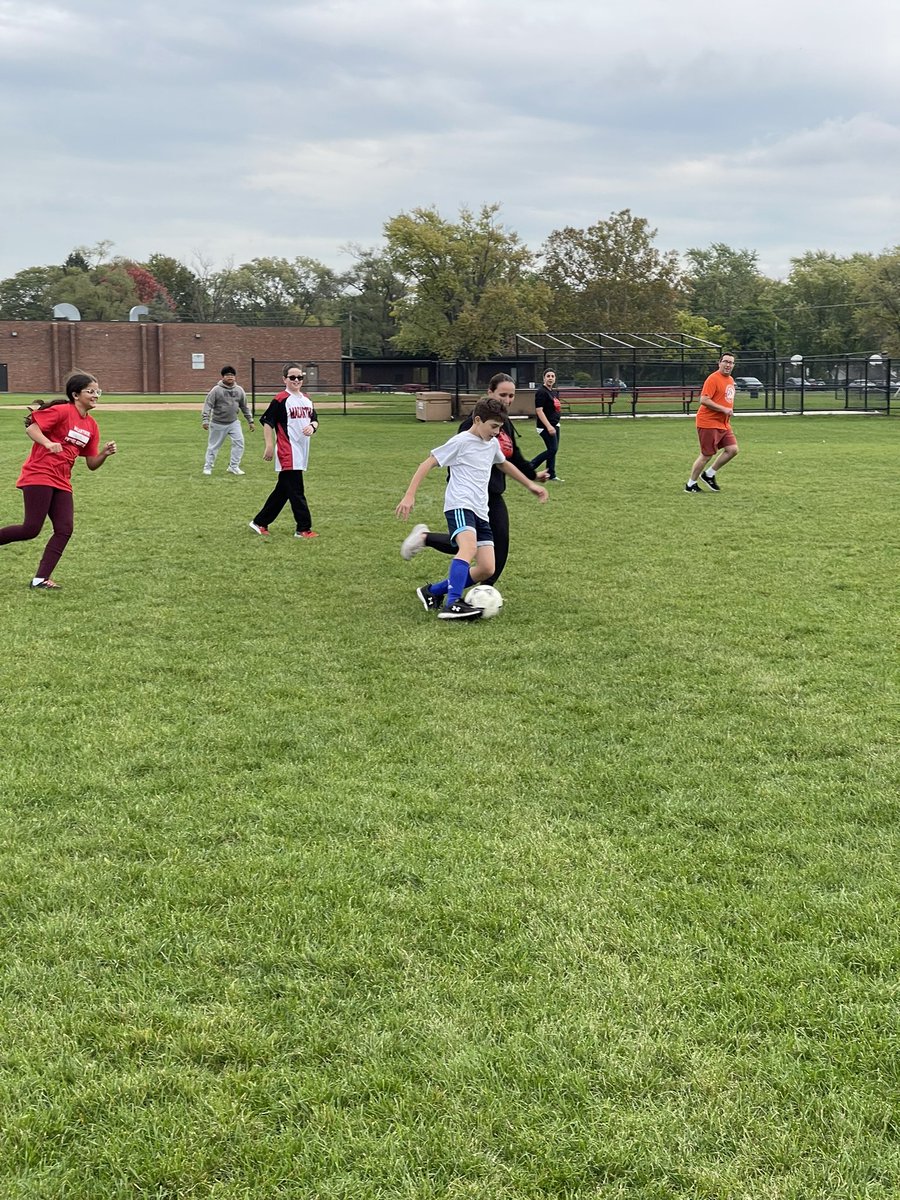 Abbey Cisneros tweet media