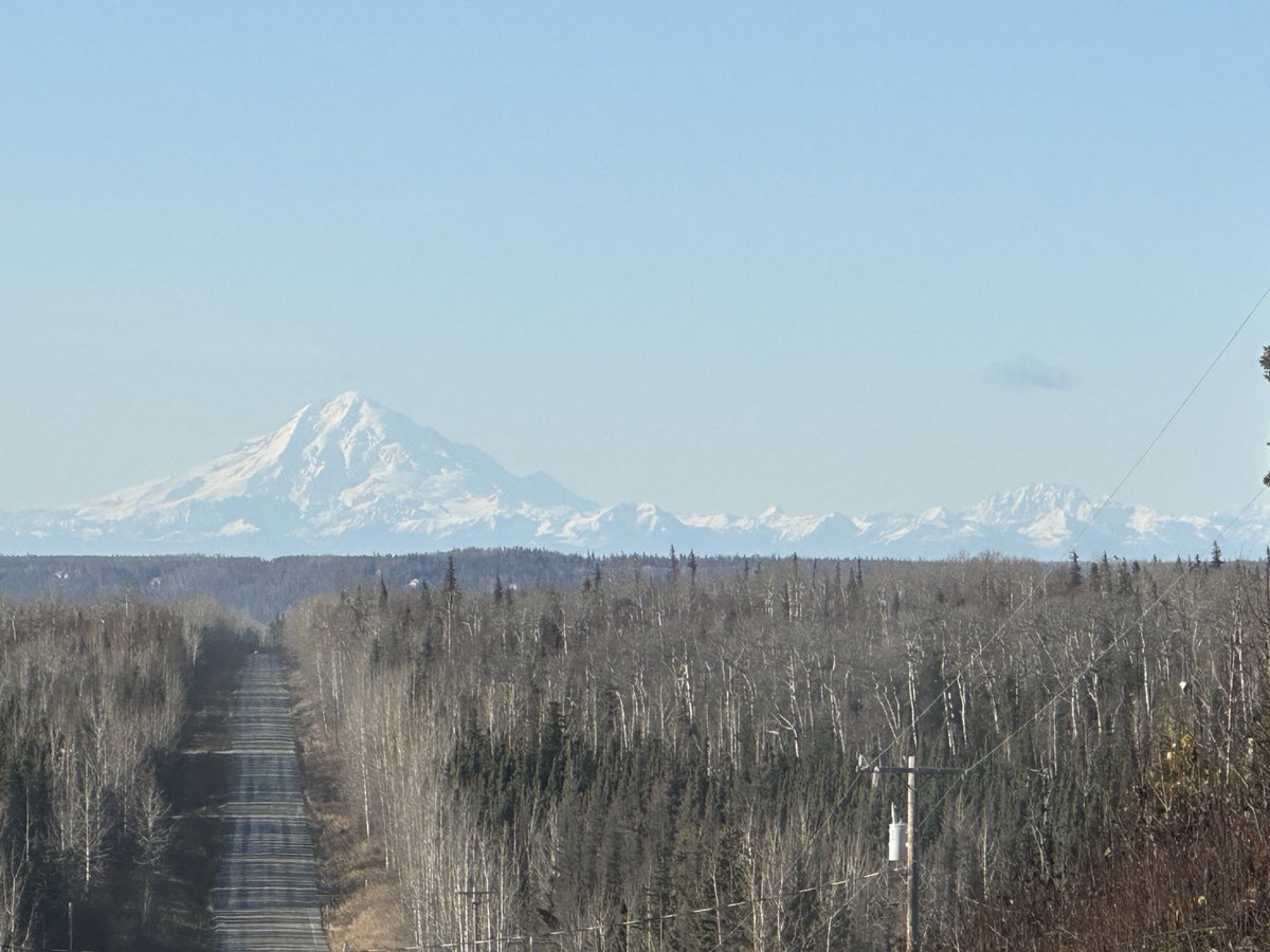 gomer2323's tweet photo. It is GLORIOUS out there! #MtRedoubt https://t.co/79Joq0ATm3