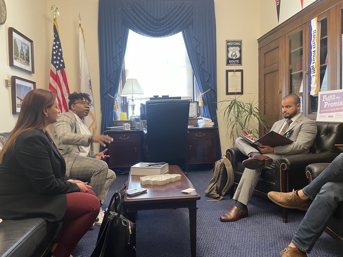 iava's tweet image. Just a handful of the meetings #IAVA Leadership Fellows put in the books this week 📸

Thanks to the Congressional offices for taking the time to discuss #PACTAct, #Cannabis4Vets research, supporting the transition from service member to veteran, and much more. #VetsRising