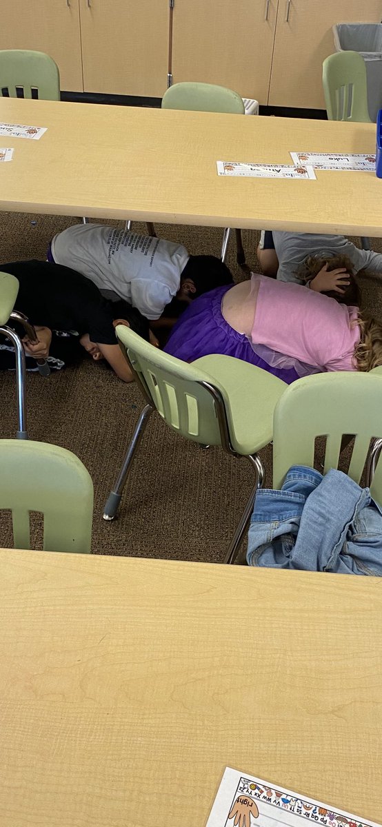 Jefferson Elementary School - EPS (@eps_jeffersones) on Twitter photo Today our students did a great job participating in the Great Shakeout earthquake preparedness safety drill! <a href="/EPS_DeputySupt/">Dr. Peter Scott</a> <a href="/EPS_Region2/">Dr. Pete Misner</a> <a href="/DrIanBSaltzman/">Dr. Ian B. Saltzman</a> <a href="/FinleyJalene/">Jalene_Finley</a> Today our students did a great job participating in the Great Shakeout earthquake preparedness safety drill! <a href="/EPS_DeputySupt/">Dr. Peter Scott</a> <a href="/EPS_Region2/">Dr. Pete Misner</a> <a href="/DrIanBSaltzman/">Dr. Ian B. Saltzman</a> <a href="/FinleyJalene/">Jalene_Finley</a>