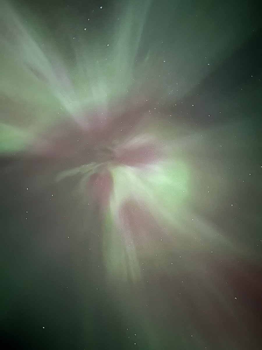 Dear friends, I am announcing my last concert for this year, November 7 at Zenner Berlin. It will be a very special concert where I will exclusively play a few new songs…I am delighted about everyone who wants to share this experience with me🌌🖤
tickets: rb.gy/305ot