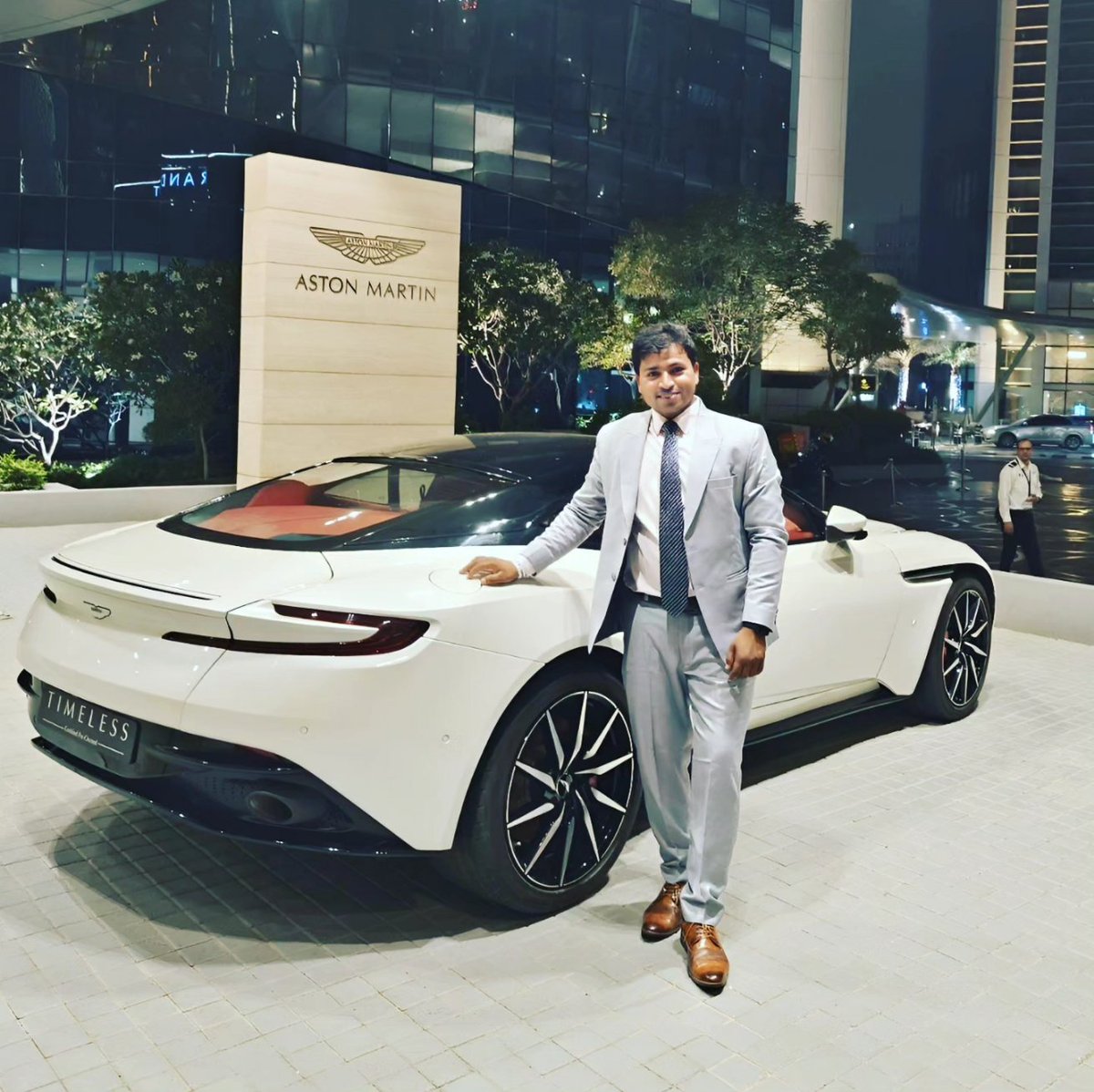 ShaivalPal's tweet photo. ShaivalPal Updater at Abu Dhabi with father #AbuDhabi #dubai #shaivalpalupdater https://t.co/XXcqRMpE3Y