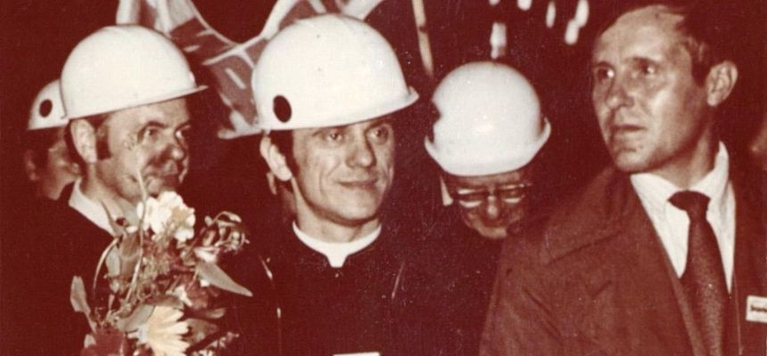 SaintsLetters's tweet photo. He stood up for true freedom and the Church against the communists and he paid for it with his life ...

https://t.co/7nuysPvdS6 https://t.co/1q1lSWQygf