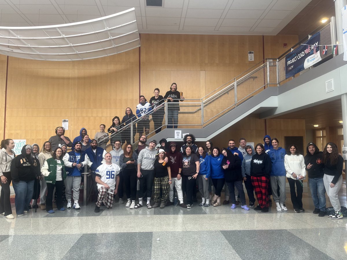 TweetDHS's tweet photo. As part of spirit week today’s theme was for students to dress like teachers and the teachers to dress like the students! https://t.co/s0OBq7MKuE