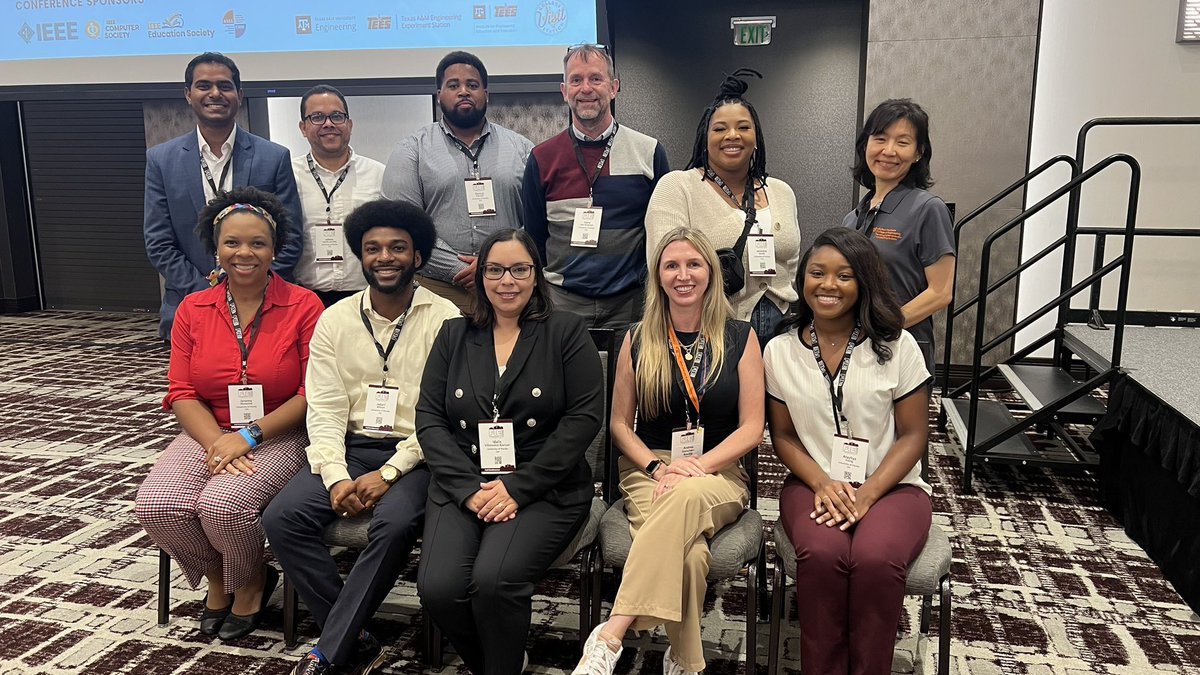 UF_Eng_Ed's tweet photo. Just a quick howdy from our EED family in Texas! #FIE2023 🤠🐊 https://t.co/AHwy0wStKu